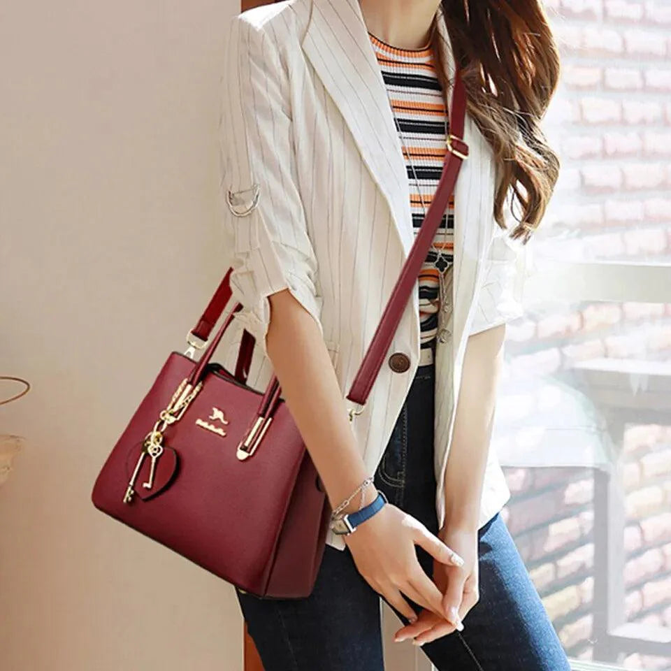 Bolsa em Couro Legítimo - Viour